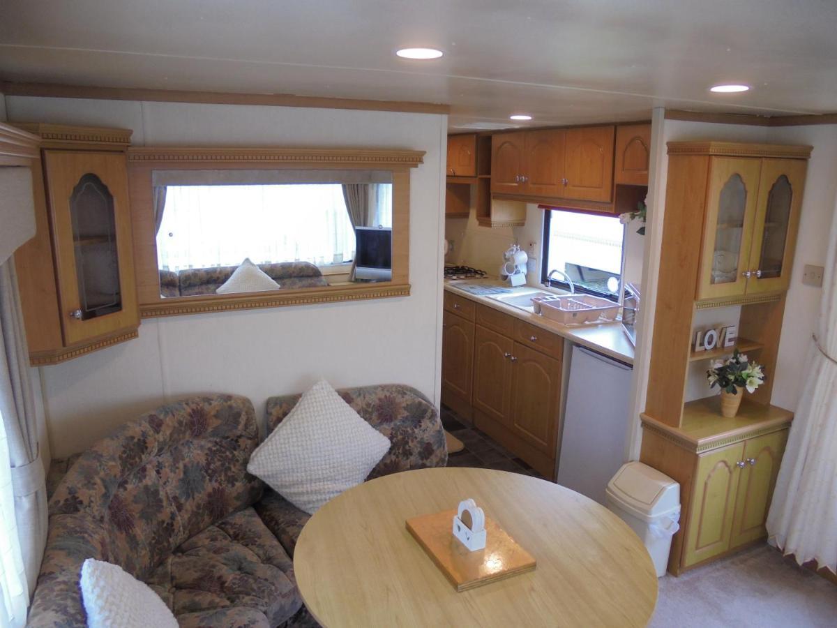 7 Berth On Coral Beach Granada II Apartment อินโกลด์เมลส์ ภายนอก รูปภาพ