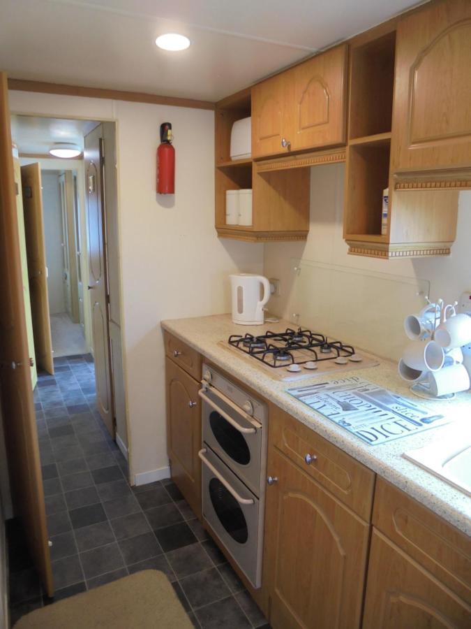 7 Berth On Coral Beach Granada II Apartment อินโกลด์เมลส์ ภายนอก รูปภาพ